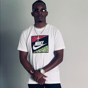 Meet your Posher, Avery